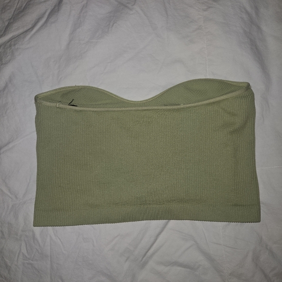 Out From Under Lyonne Seamless Tube Top - Picture 4 of 9